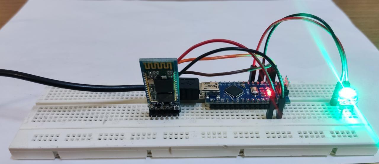 A circuit board with wires Description automatically generated with medium confidence