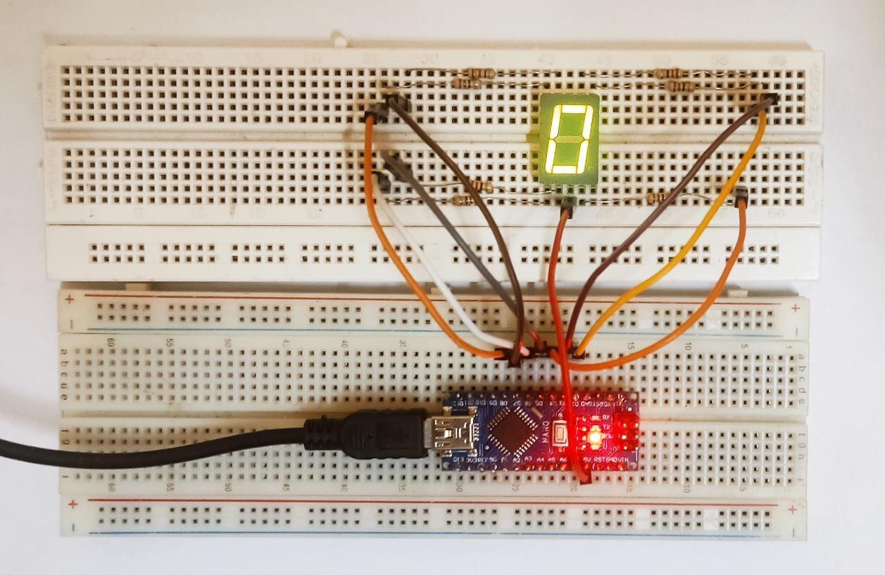 A close-up of a circuit board Description automatically generated with low confidence